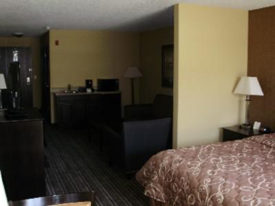 Express & - Convention Center Area By Ihg Hotel