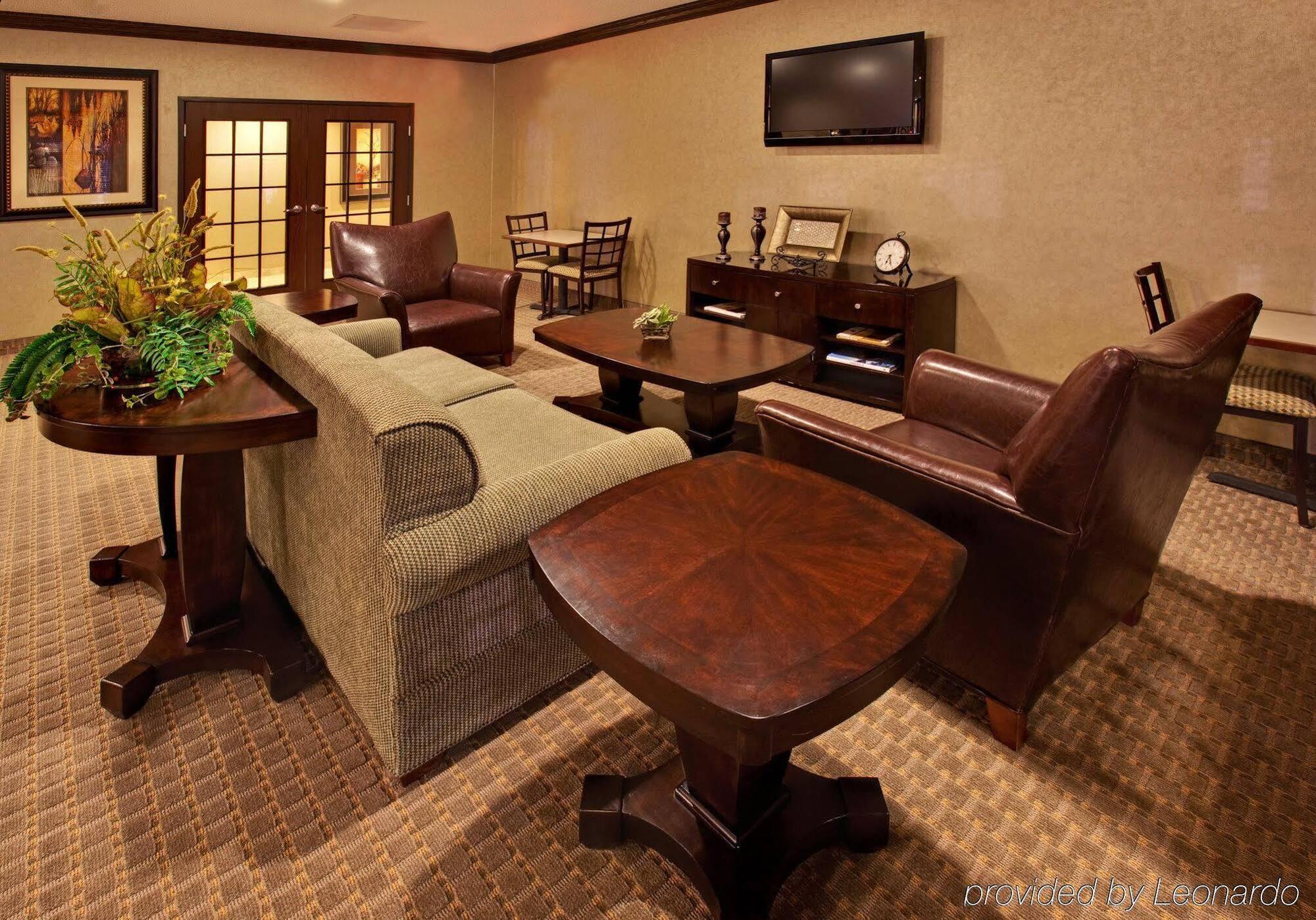 Express & - Convention Center Area By Ihg Hotel 2*